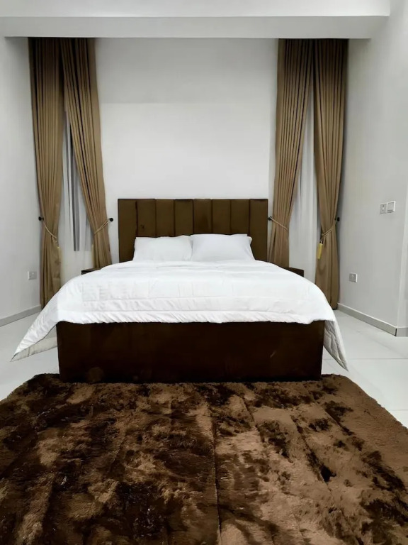 Luxury 2 bed Service Apartment at Ikate