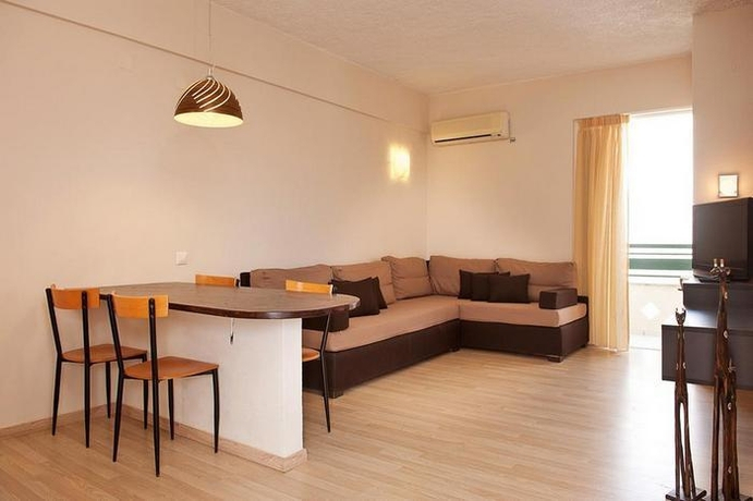 Bella Casita Family Apartments