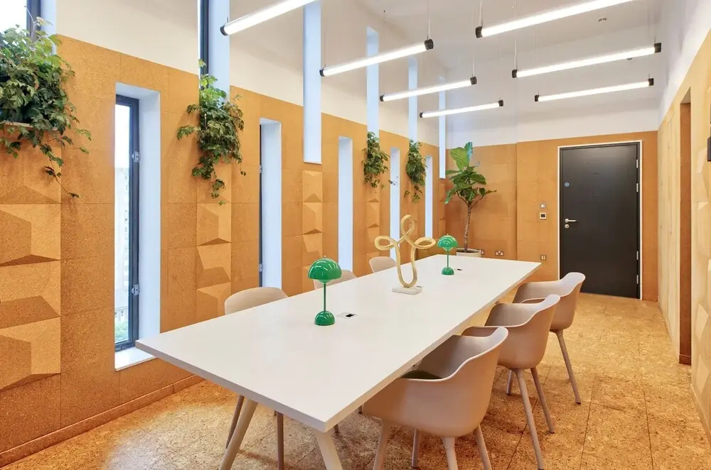 Stylish Three-bedroom Apartment in Poplar