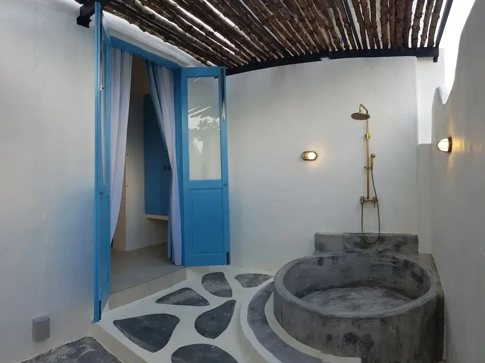 Ipoh Santorini Hideaway - Hotel Inspired