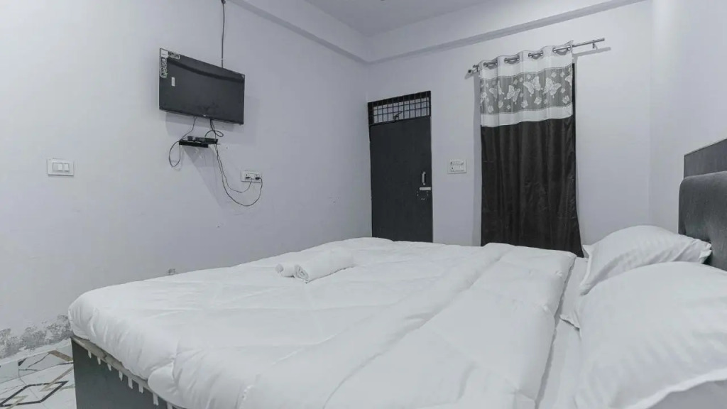 Kaka Ji Palace By WB Inn
