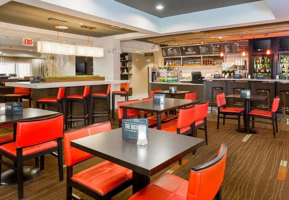 Courtyard by Marriott Chicago Bloomingdale