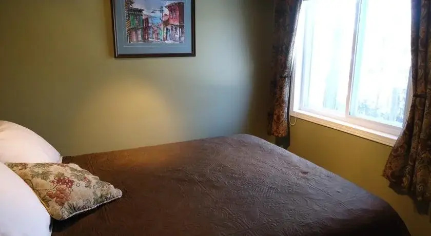Little Island Lake Guest Suite