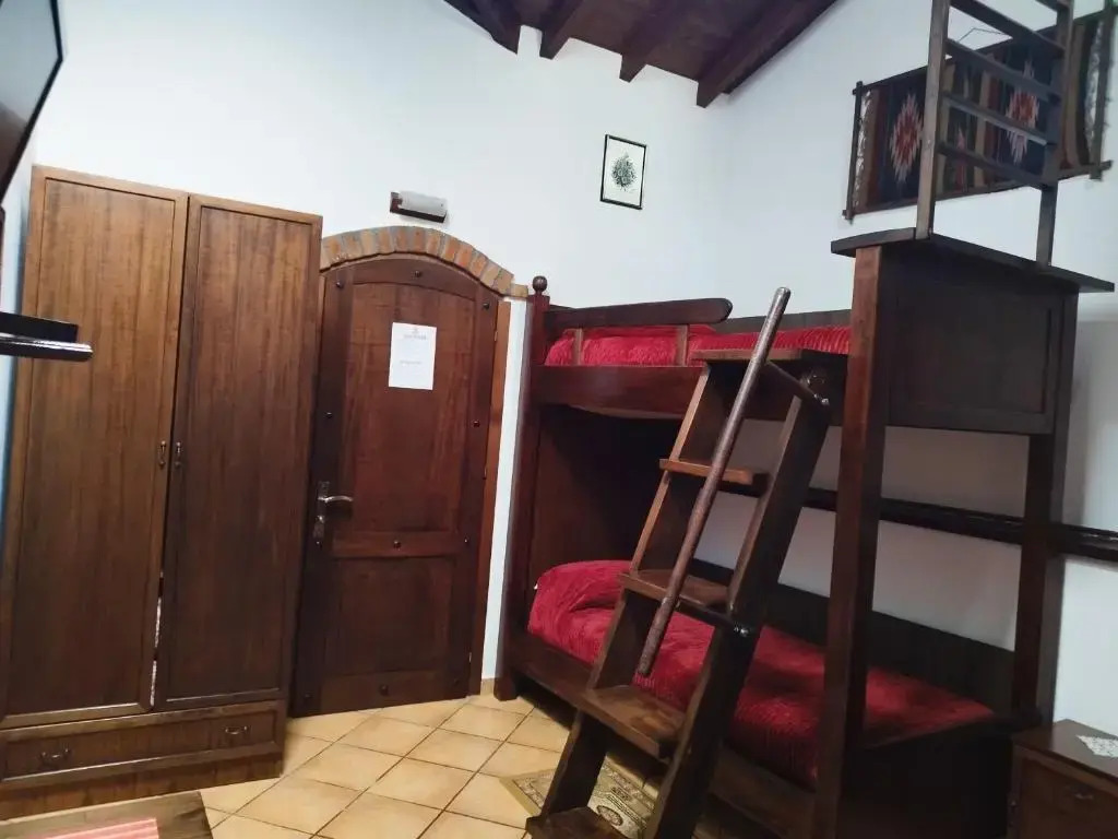 Guva Mangalem Boutique Hotel & Restaurant -Berat Old Town View