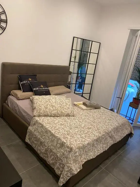 Decoluxe !Apartamento con 1 camera da letto , in zona San Paolo , Via martiniana