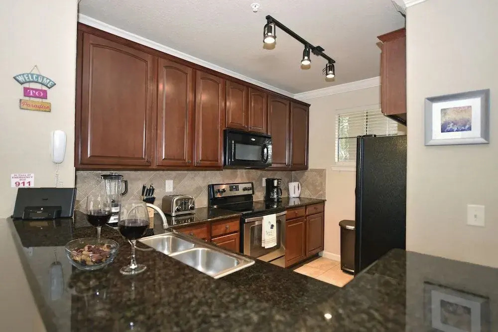 Bella Piazza Resort-Two Bedroom Condo - 907/923 FEM