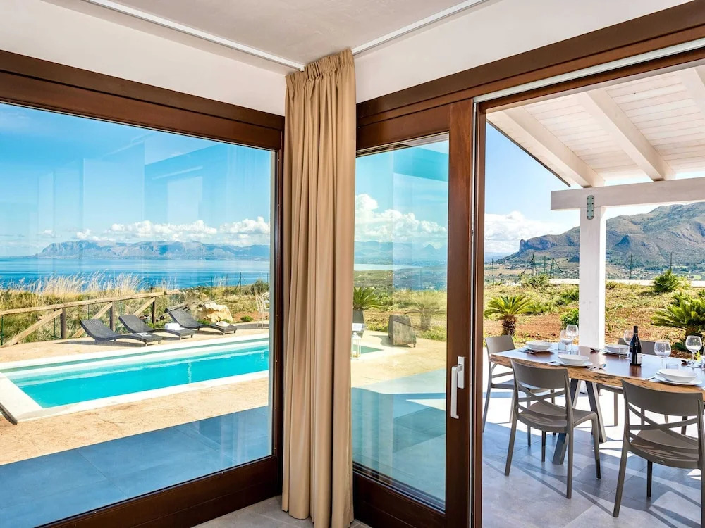 Villa in Castellammare Near the Coast