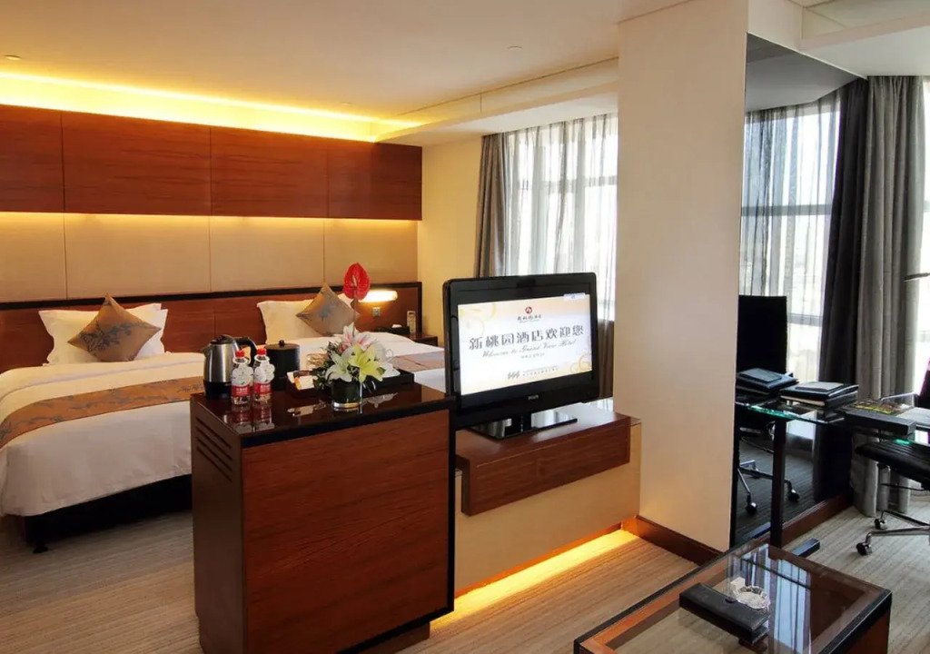 Grand View Hotel