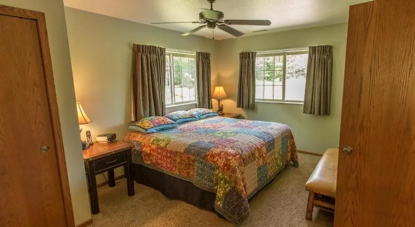 Wild Eagle Lodge