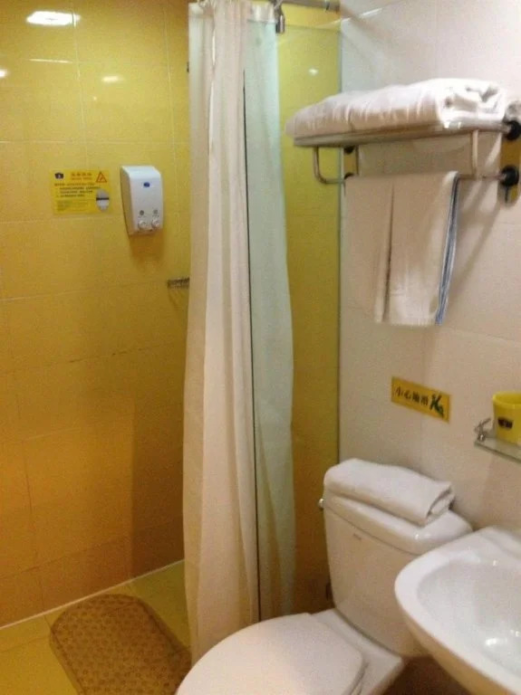 Home Inn (Hangzhou Hefang Street Drum Tower)