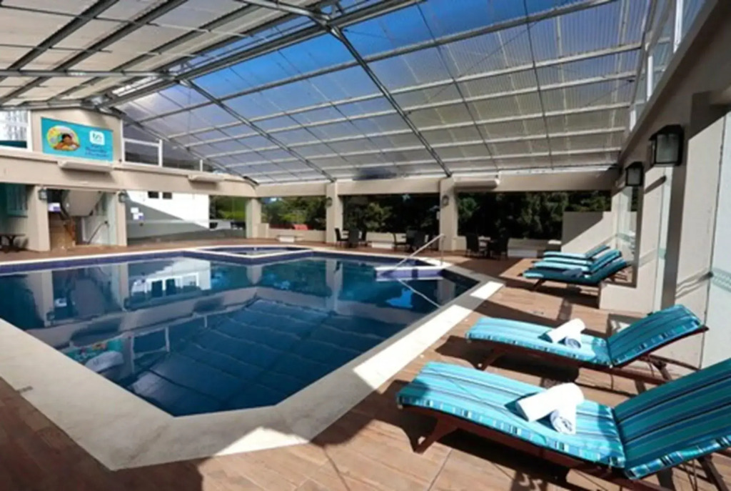 Tri Hotel