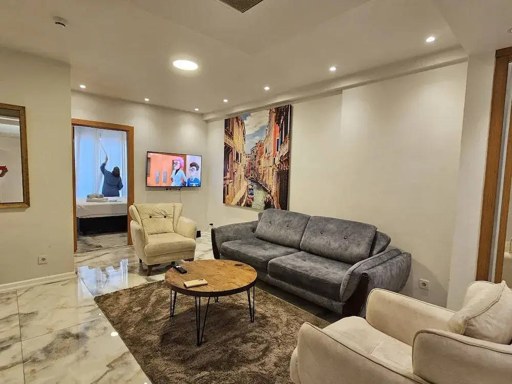 Perfect Residence Taksim with pool