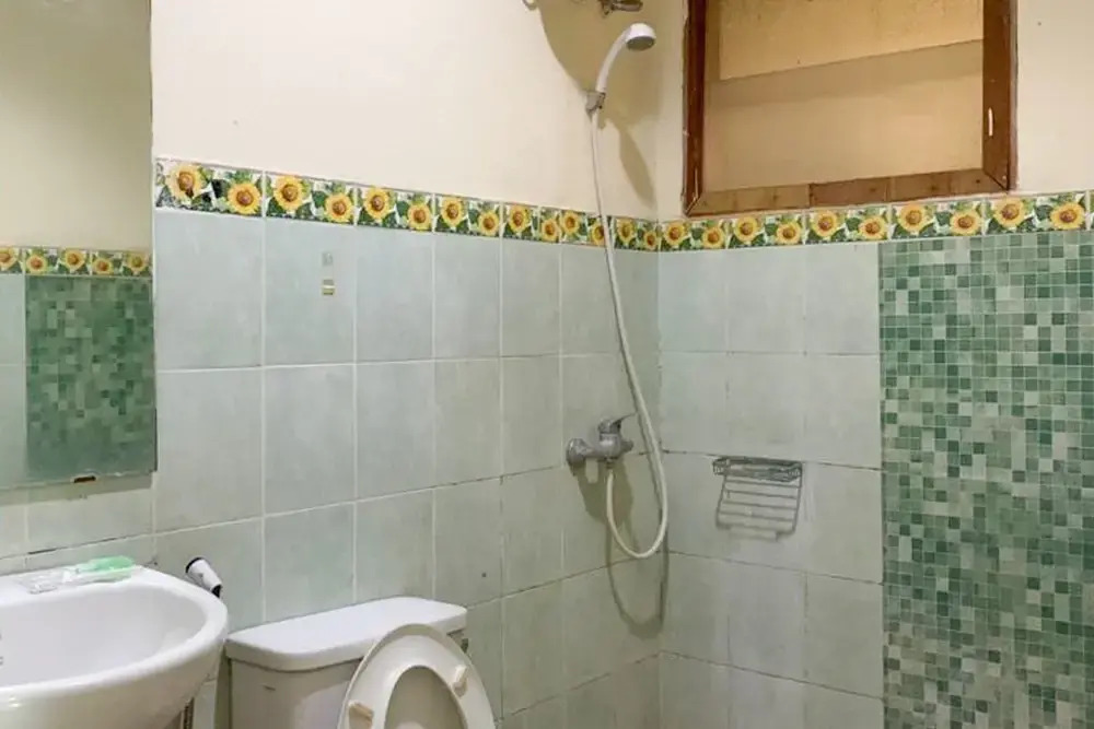 Kemang Place near Lippo Mall Kemang Mitra RedDoorz