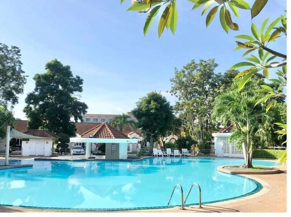 Lopburi Inn
