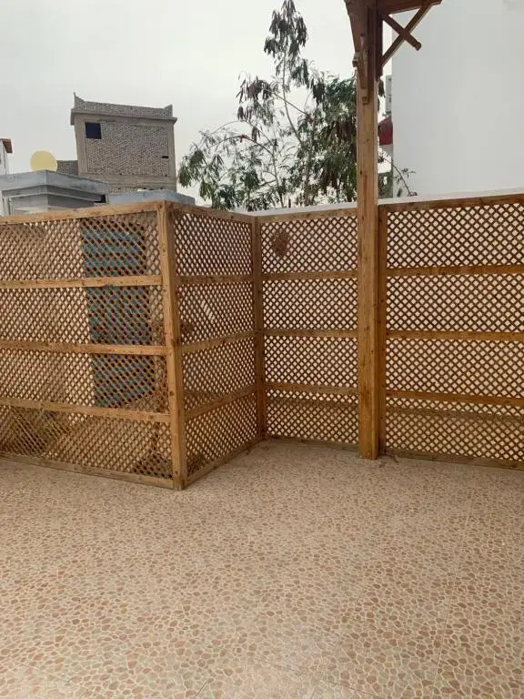Relaxing 2-bdrm with strong Wi-Fi and private garden