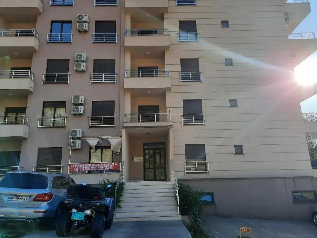 Marina Apartment