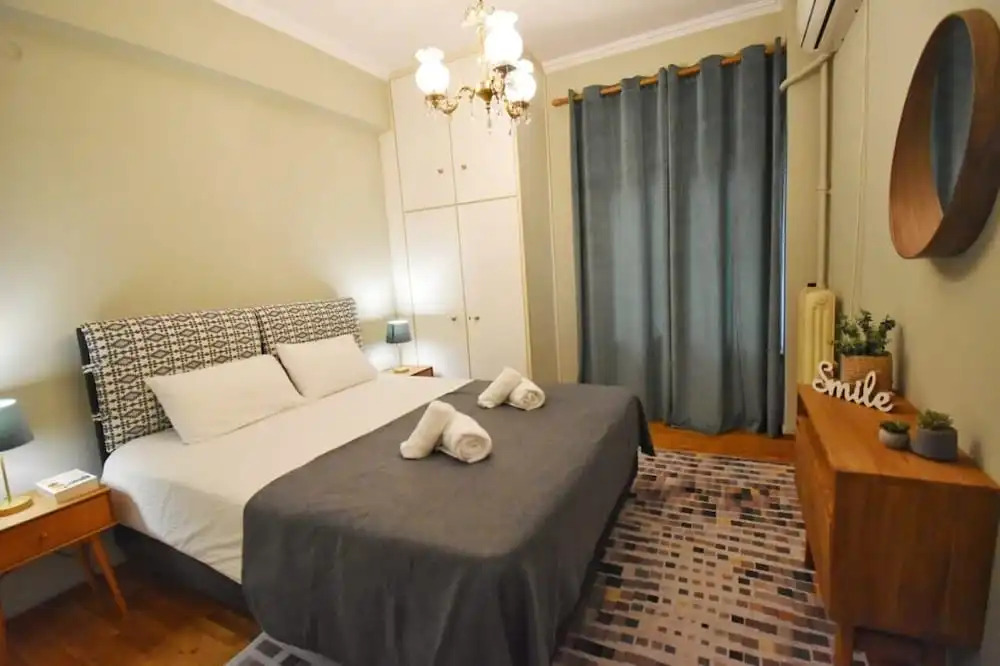 Vintage Apartment
