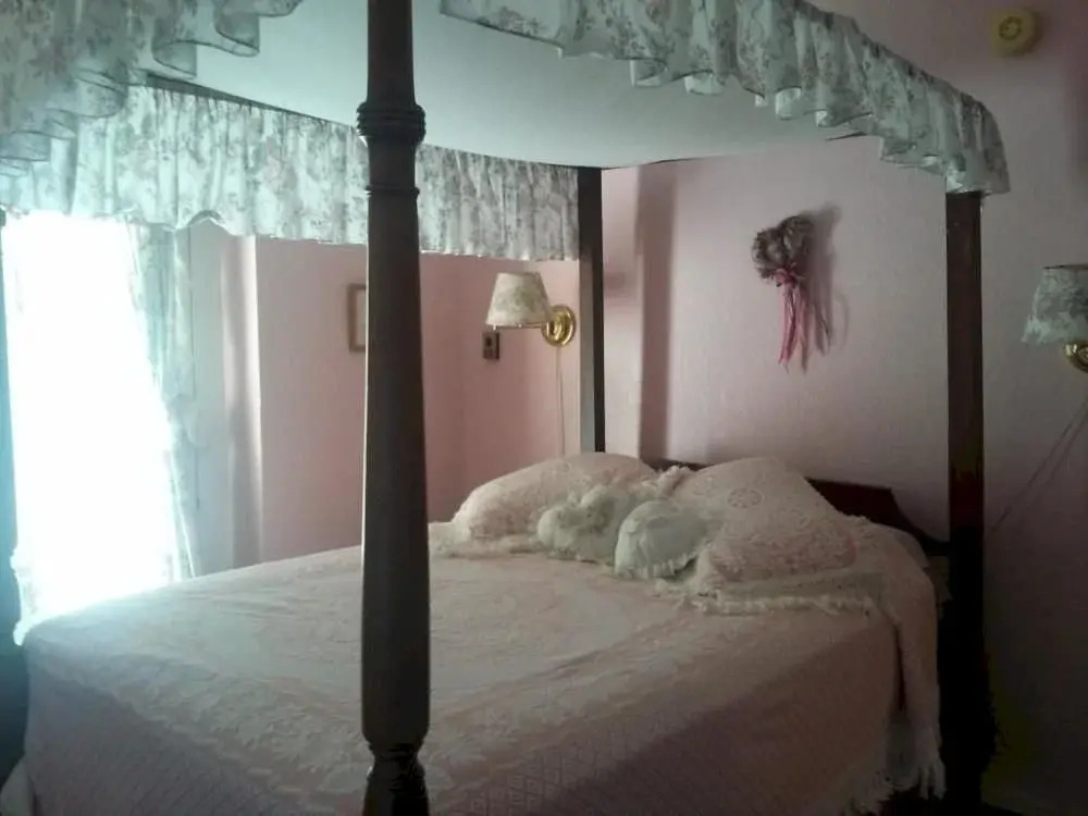 Gold Hill Hotel