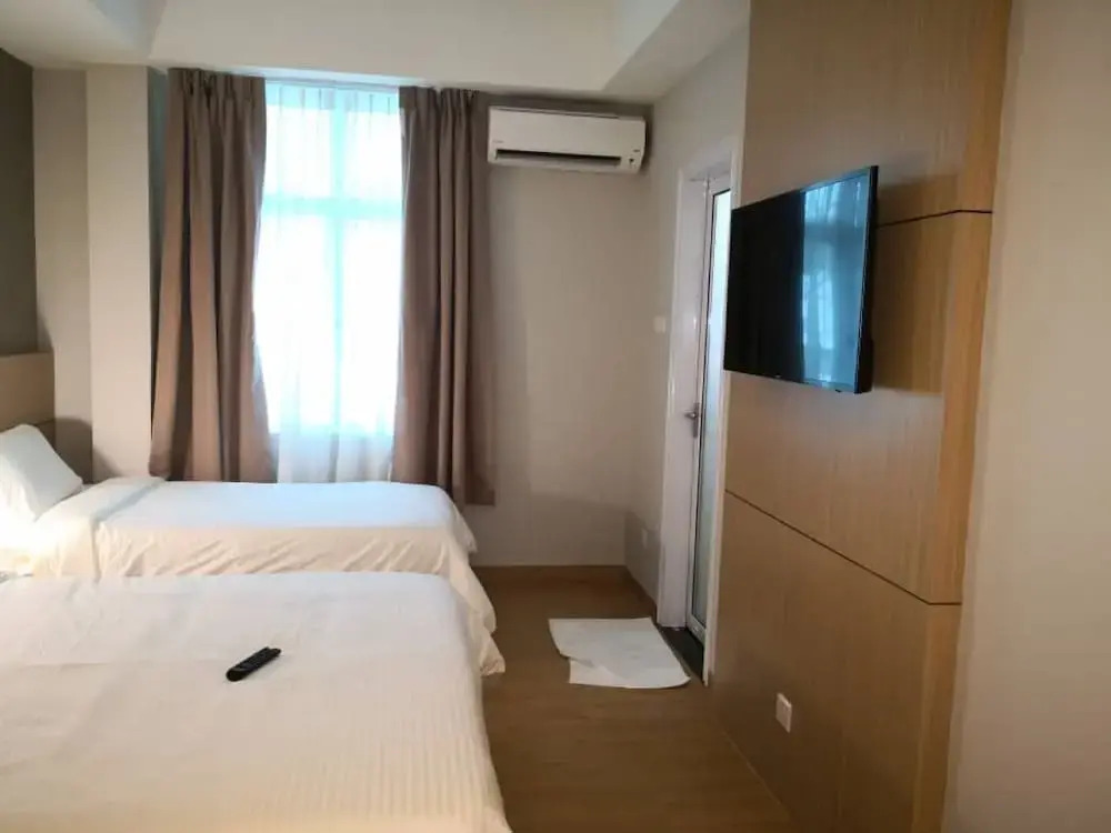 Walk In Hotel