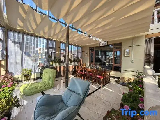 Shangri-La Chimeibongding Homestay