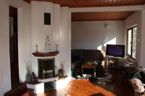 Waltraud House