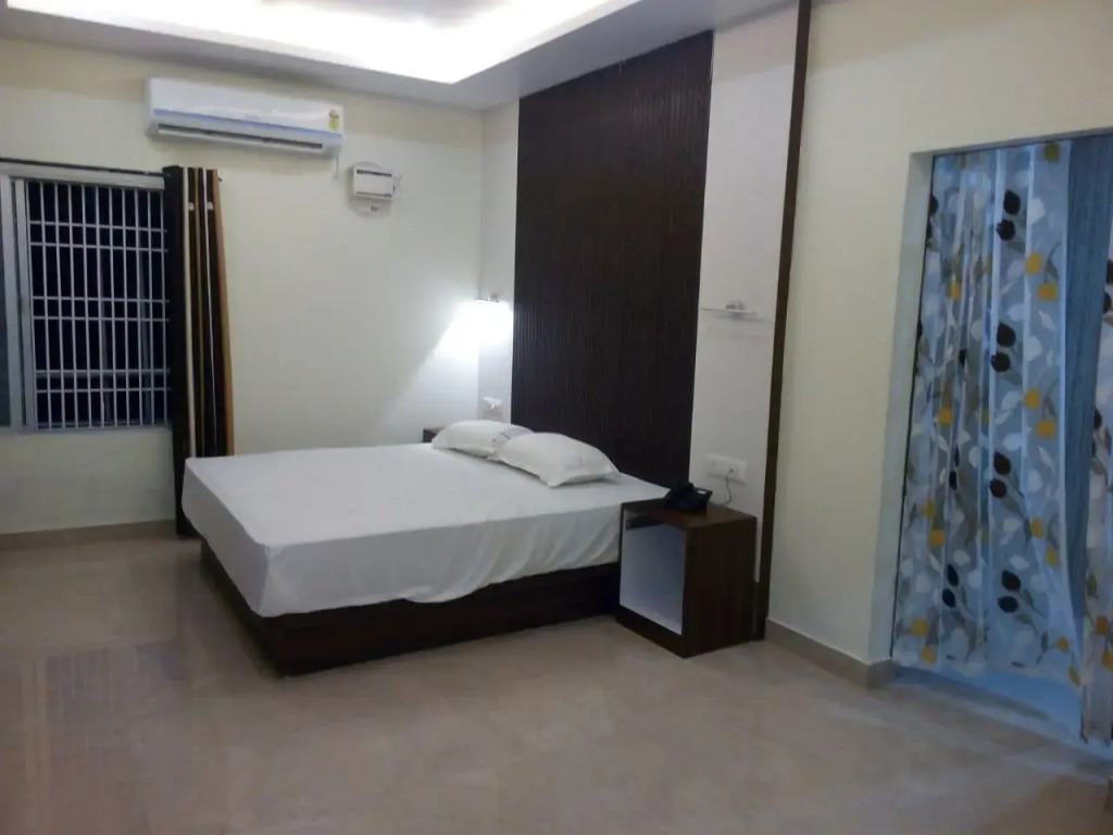 Hotel Marina Manor