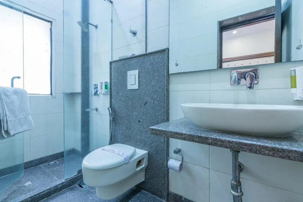 Rupam Hotel - Air Purified comfort