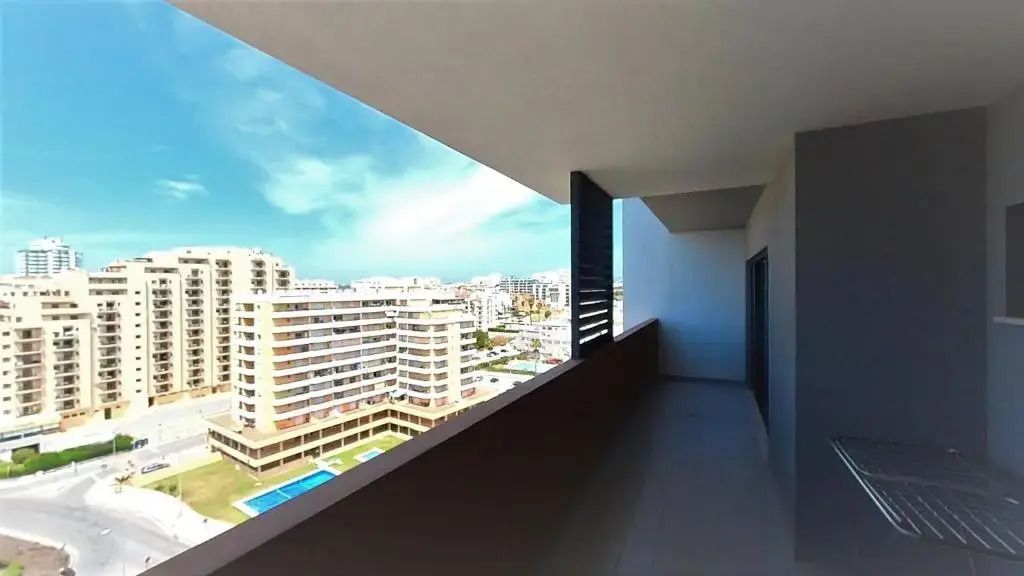 Rocha Tower 11C-11E