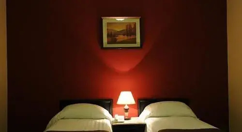 Zahra White Palace Hotel