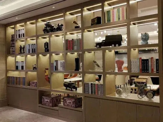 Kyriad Marvelous Hotel Hezhou Wanda Plaza