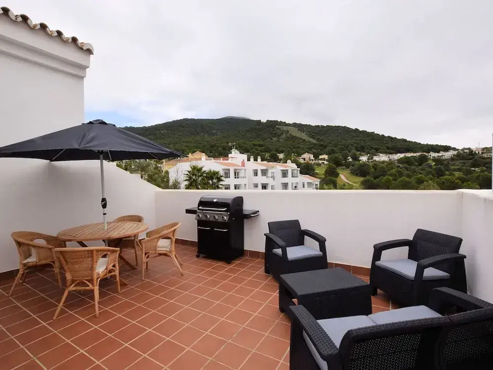 Beautiful Penthouse Apartment With Roof Terrace and Panoramic Views