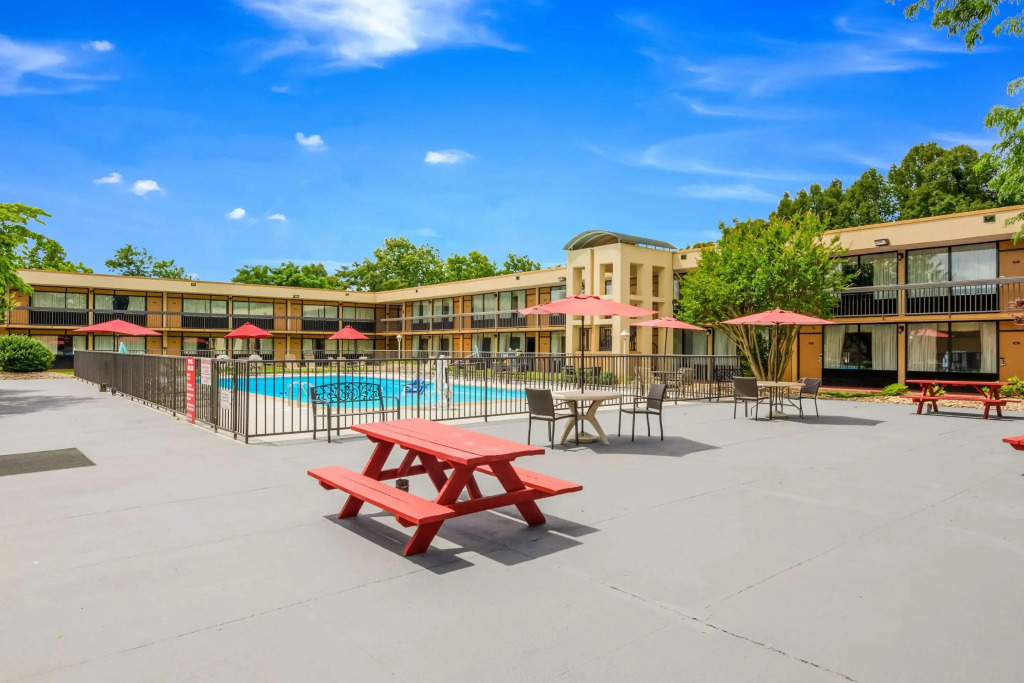 Quality Inn Roanoke Airport