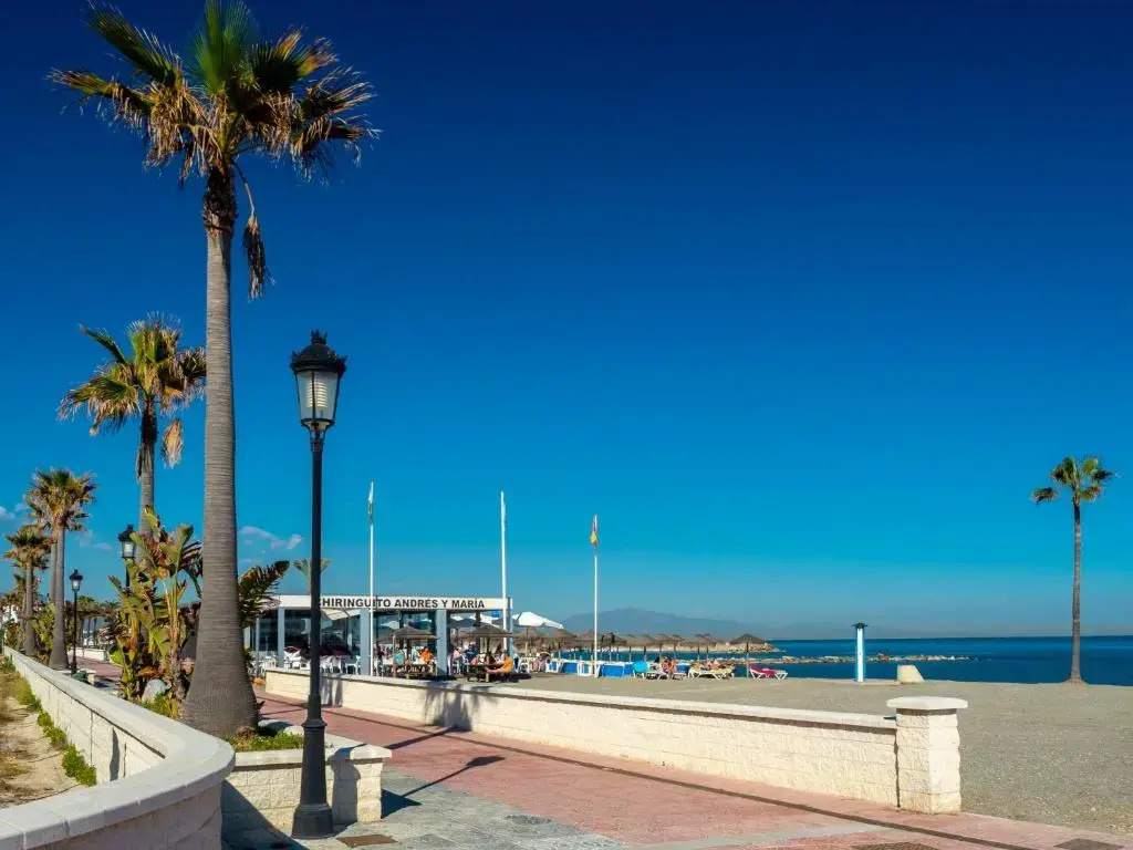 Duquesa Village