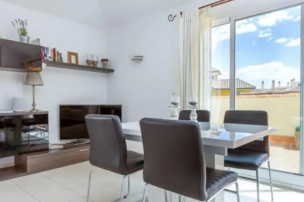 15-Modern Apartment in Higueron, Fuengirola!