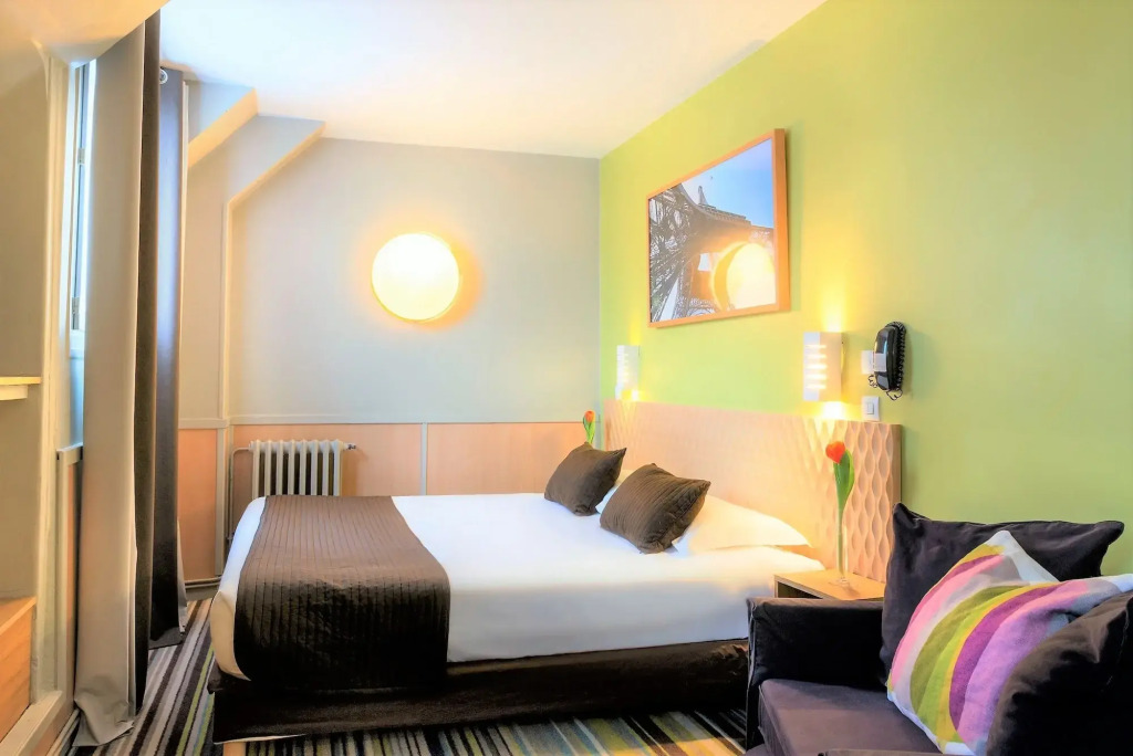Hotel Glasgow Monceau by Patrick Hayat