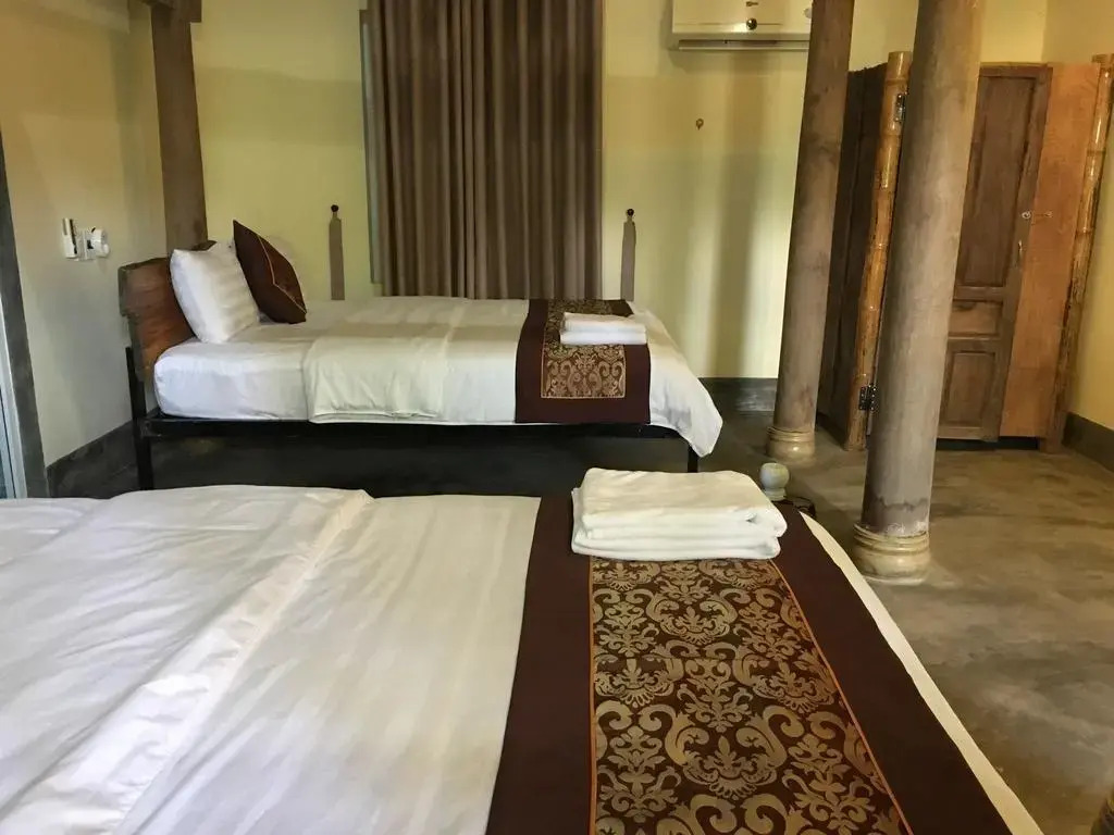 Phong Nha Rustic Home