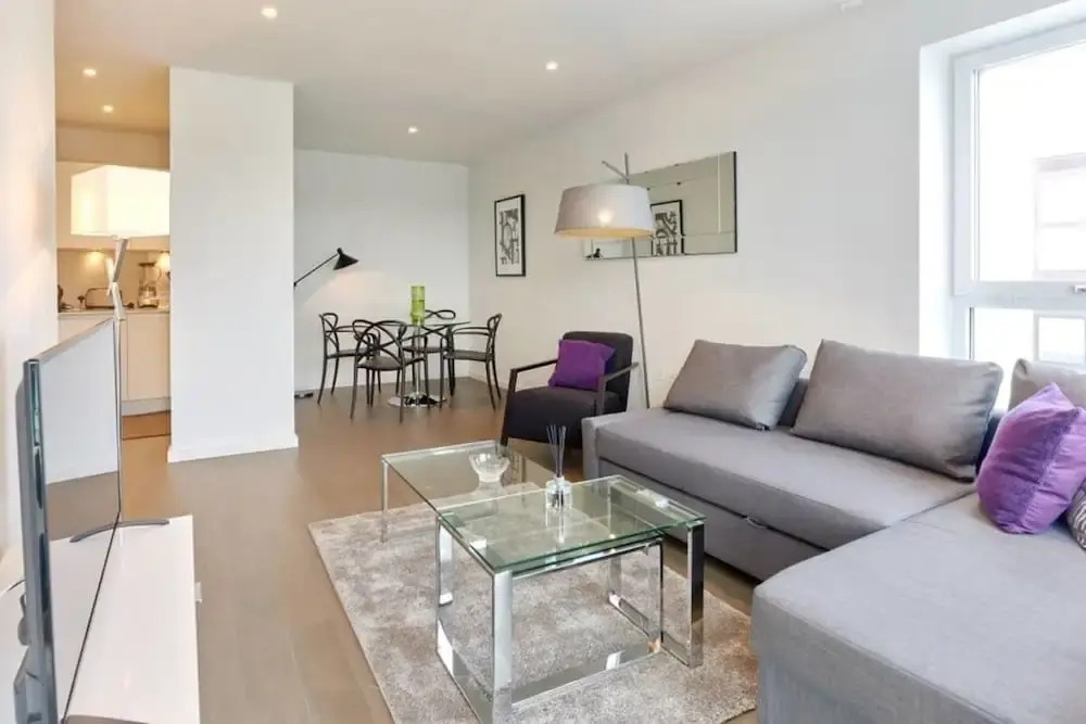 Modern 2bed Apt W/balcony in Kings Cross
