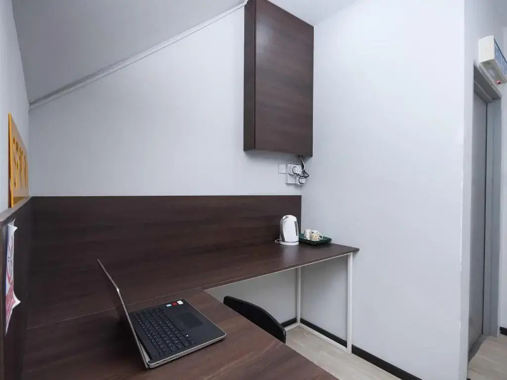 Hotel O Lm Residence