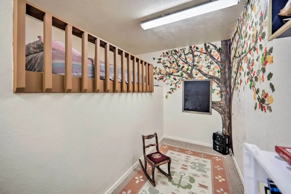 Pet-friendly Munds Park Retreat w/ Wraparound Deck