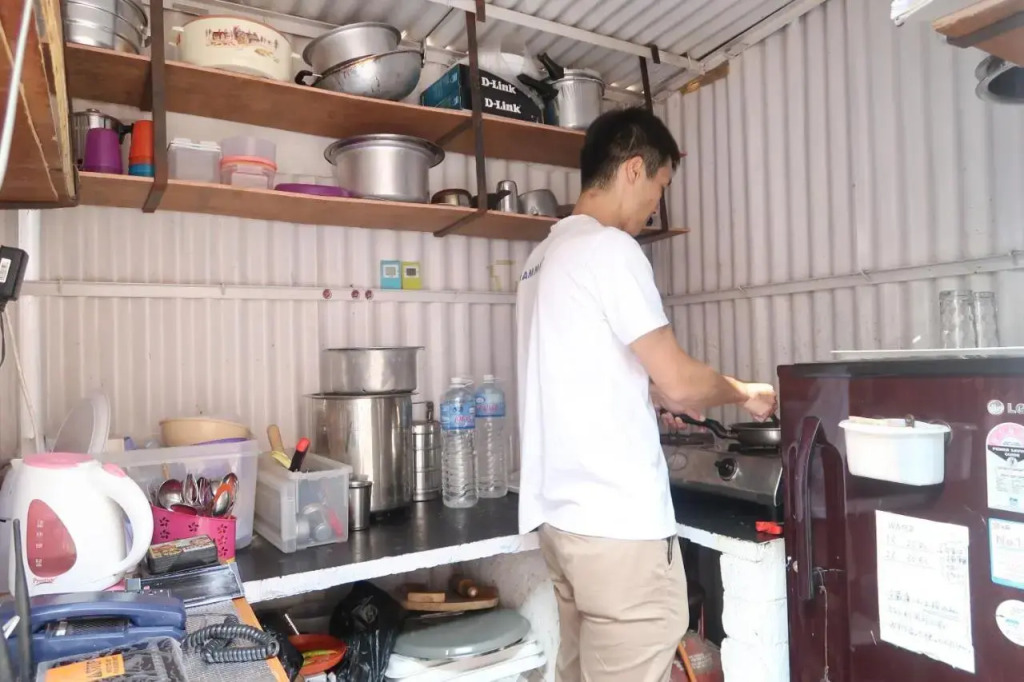Kalyancool Homestay