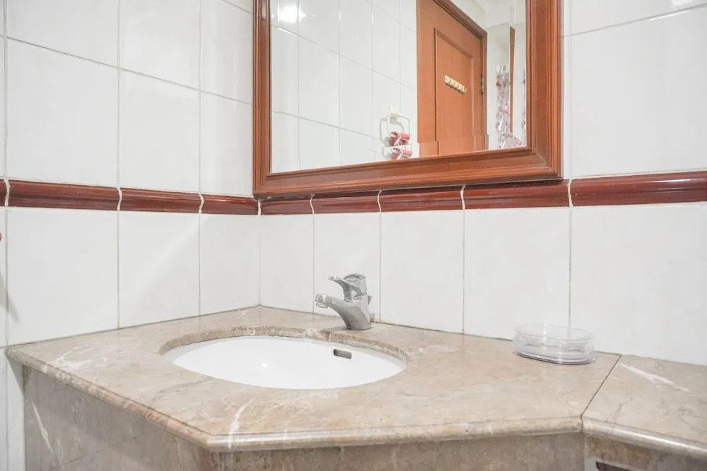 Homey And Cozy Stay 2Br Puri Casablanca Apartment