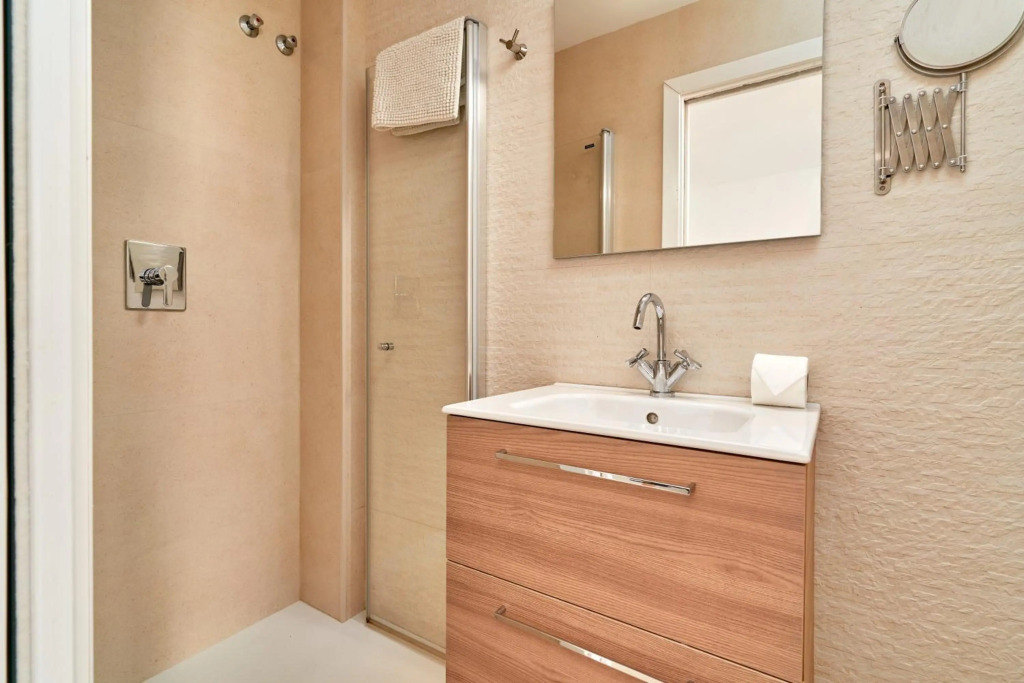 Luxury 1st floor apartment in Nerja