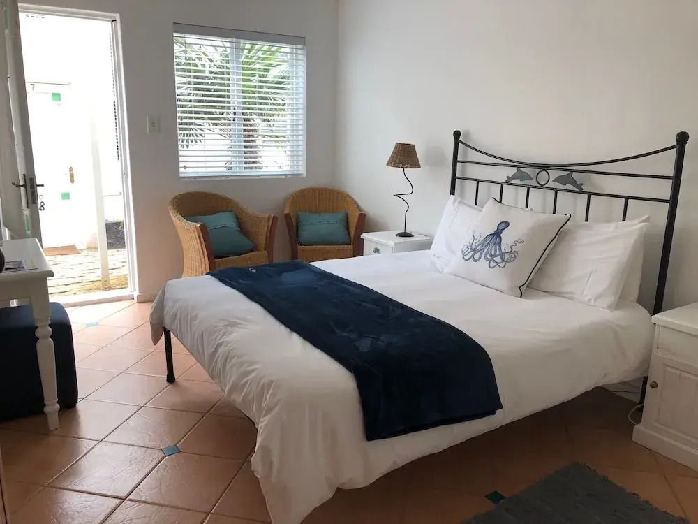Boulders Beach Hotel and Restaurant