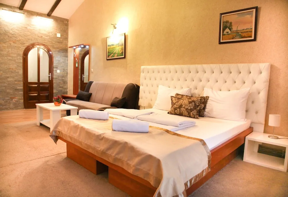 Hotel S Klub