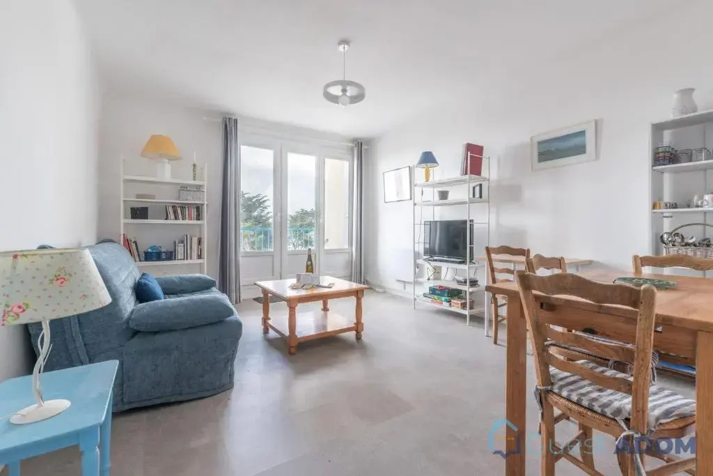 Appartement plein de charme avec vue sur mer