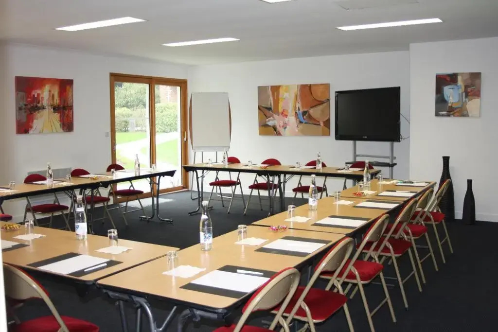 Logis Hôtel & Restaurant - Le Relais de Montigny