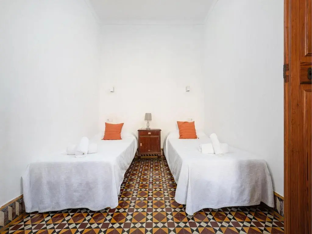 Can Miquel Porro - House for 8 People in Llubi