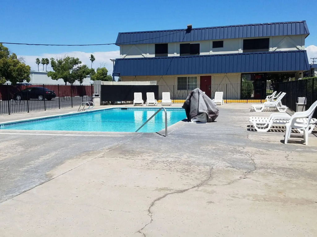 Economy Inn Fresno Yosemite NEWLY REMODELED