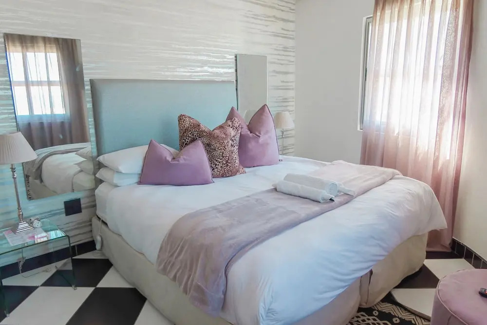 55 on Main Guesthouse and Spa