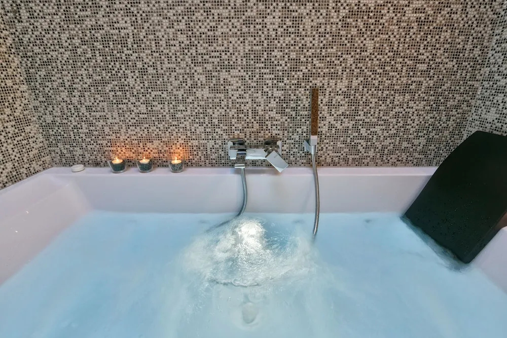 Amnis suites